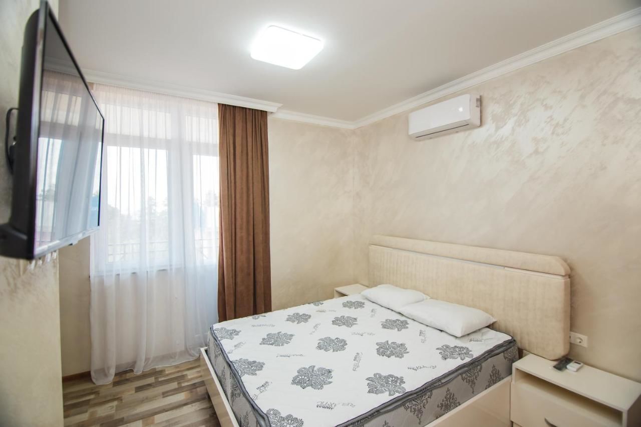 Отель Villa Avgia Батуми-13
