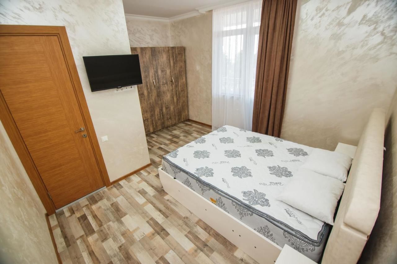 Отель Villa Avgia Батуми-15